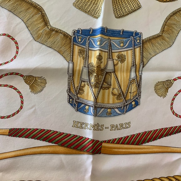 Hermès scarf les tambours - Picture 2 of 7